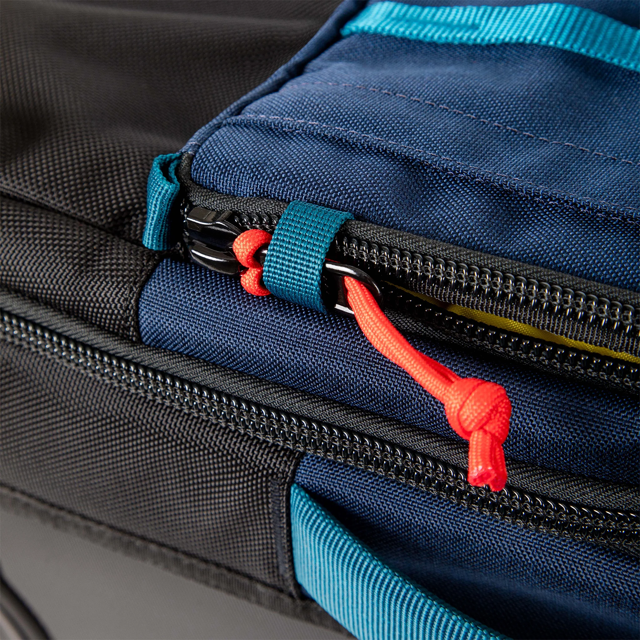 Global Travel Bag Roller - Image 44